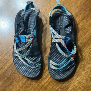 Chaco aqua rainbow strappy sandals girls size 3
